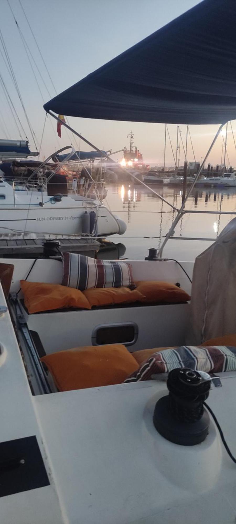 Boat-Apartamento Flotante Cadiz.. La Juanita Arroyo المظهر الخارجي الصورة